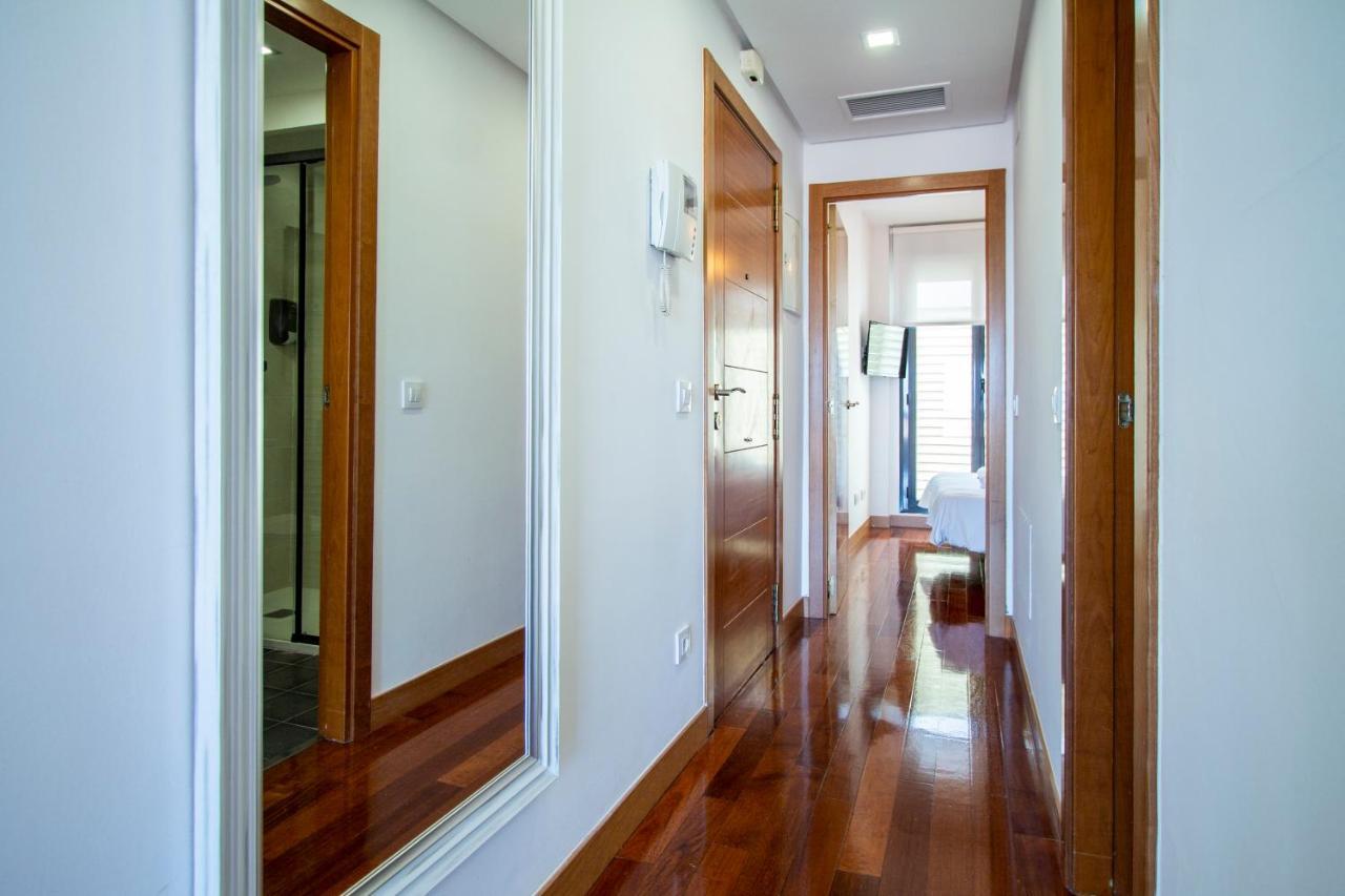 Apartamentos Castilla Luz Business Madrid Exterior foto